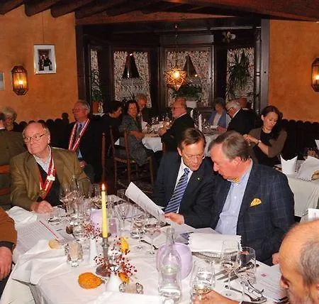 Hohlwegwirt Inn Hallein