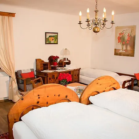 Hohlwegwirt Inn Hallein