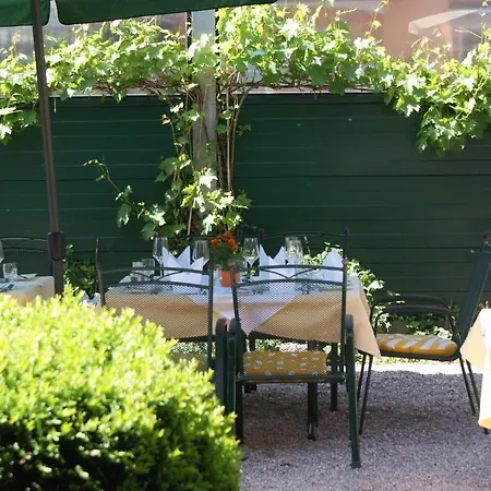 Hohlwegwirt Πανδοχείο